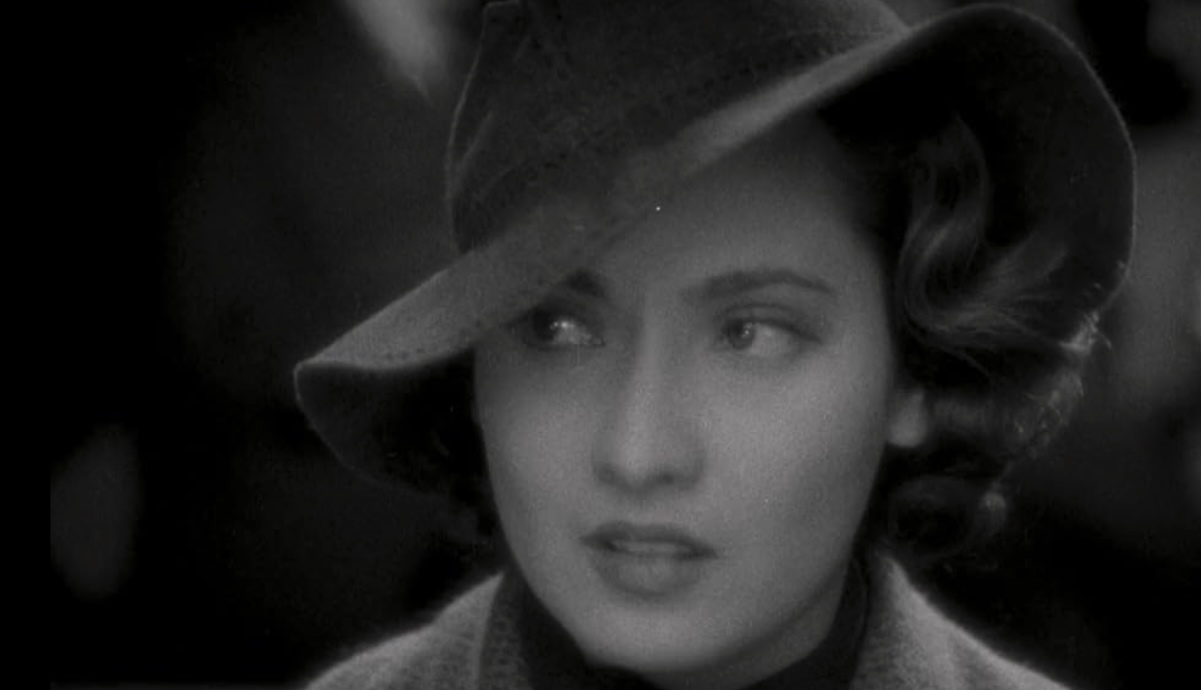 Merle Oberon: The Rise of a Classic Cinema Icon