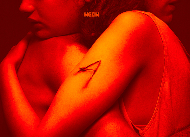 Drama movie Alpha, fear of the virus with Tahar Rahim and Emma Mackey