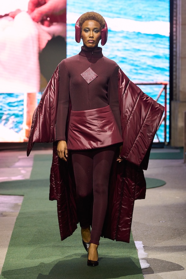 Venice ’59: Pierre Cardin’s Visionary Tribute to the Future of Fashion