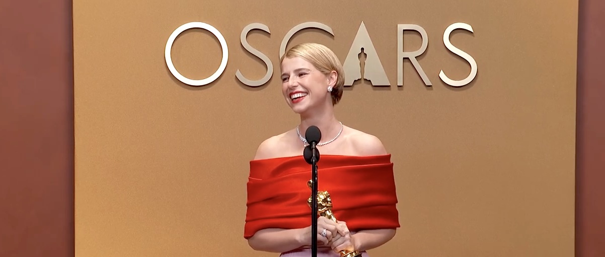 Oscars 2026 Backstage Interview: Best Actress Jessie Buckley