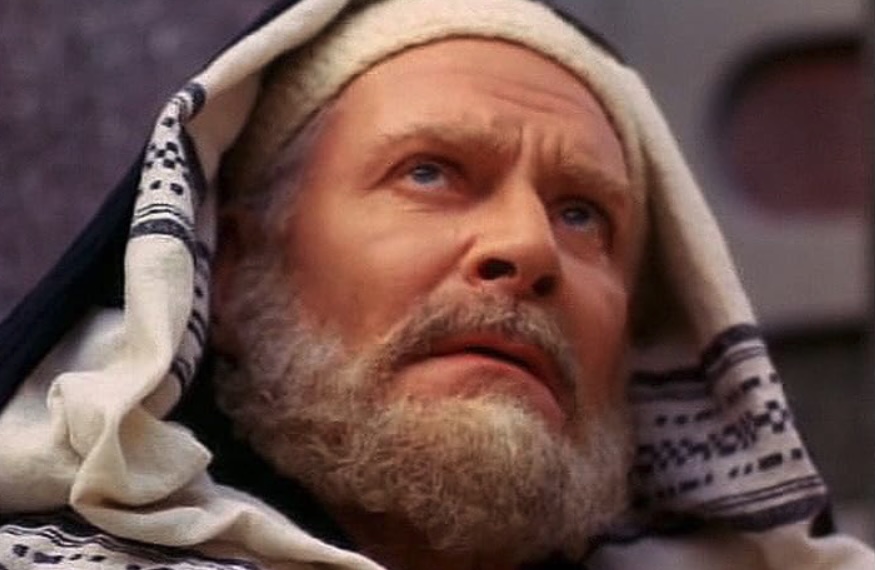 Laurence Olivier: A Giant of British Theatre and Cinema