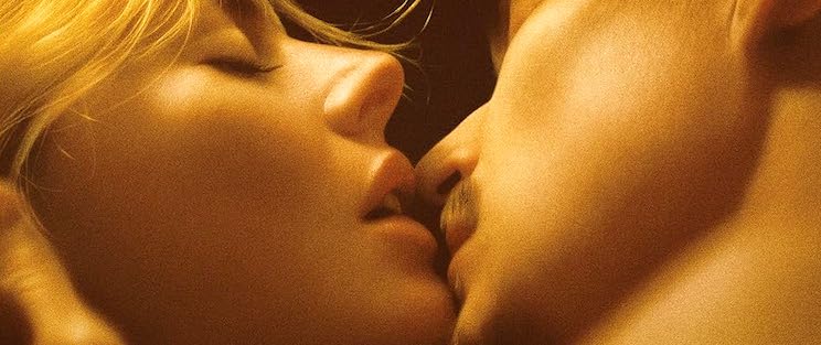 Crime film Carolina Caroline: Escape from the Con Man, starring Samara Weaving and Kyle Gallner - plot