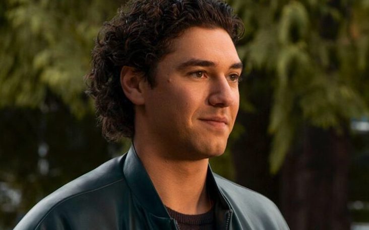 Thriller Movie The Lottery: $300 Million with Belmont Cameli, Sofia Wylie, Madison Thompson - Plot